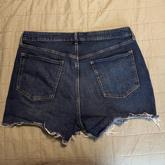 Old Navy Highrise O.G. Straight Distressed Jean Shorts - Picture 2 of 5
